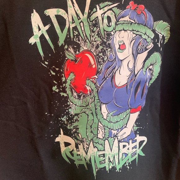 ‼️SOLD‼️ A Day To Remember band Tshirt - Picture 2 of 4